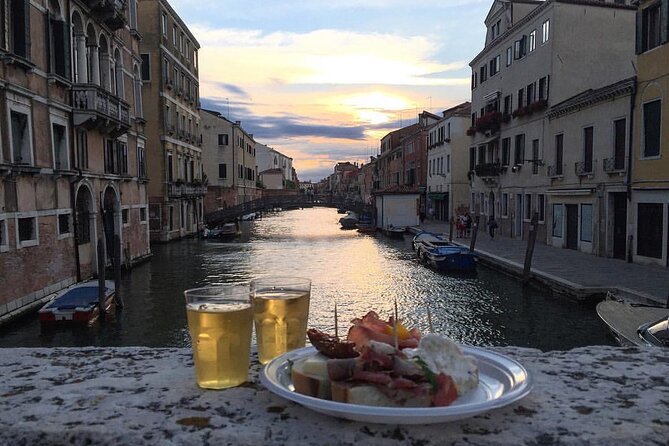 Venetian Food and Wine Tour with a Local - Tintoretto’s house stop: art history without museum overwhelm