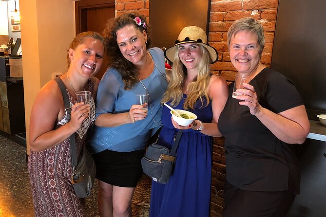 Venetian Food and Wine Tour with a Local - Dinner near Saint Mary of Miracles: eating in a local setup