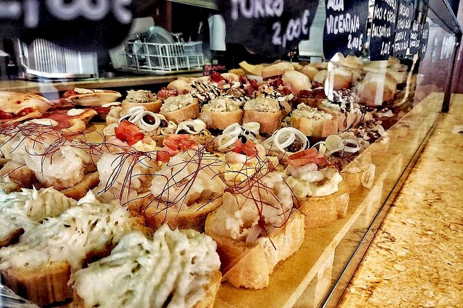 Venetian food stories: a private culinary tour - Meeting point between Rialto and the rail station