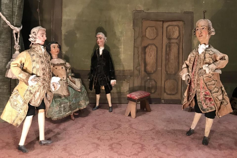 Venice: 2-Hour Masks & Puppets Tour for Children - How the puppet theatre connects to the mask workshop