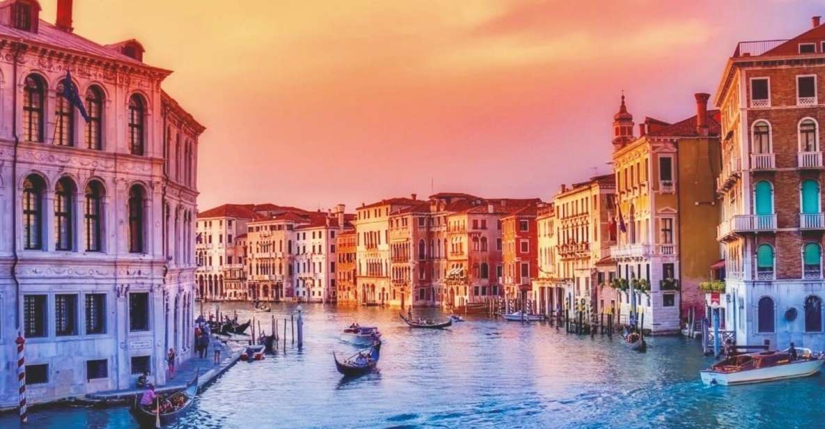 Venice: 30 min Gondola Ride on the Grand Canal with Guide - A Venice gondola that includes more than just drifting
