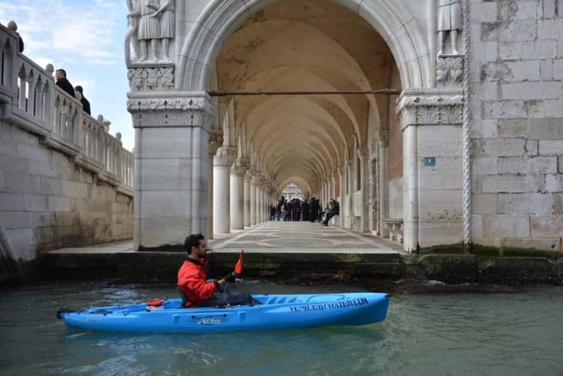 Venice: 60' Quick Kayak Tour of Venice with guide - Meeting at Calle Brazzo: Where You Start and What to Expect