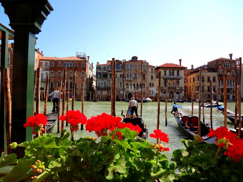 Venice: Basilica and Doge's Palace Tour with Gondola Ride - Price and value: what your money is buying