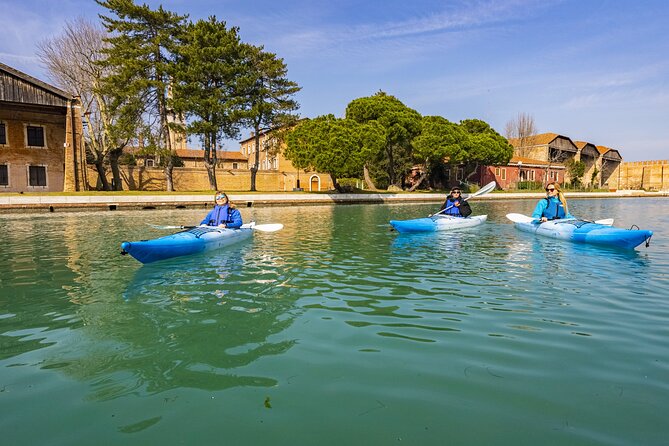 Venice Beginner's Kayak Tour: train & visit the Medieval Arsenal - Instructor Coaching and Small-Group Pacing