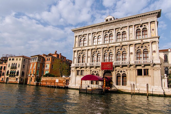 Venice Boat Tour on Grand Canal with Local Guide - The One Big Watch-Out: Hot Boats, Crowded Squares, and Mixed Expectations