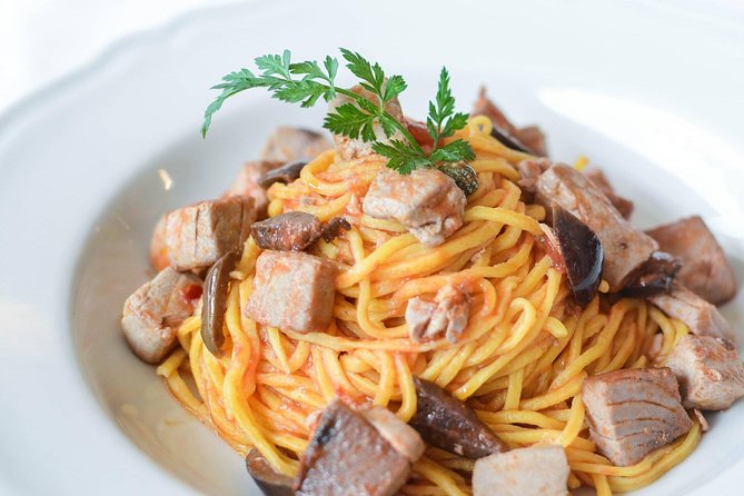 Venice: Boat Tour to Murano, Burano and Torcello with Fish Lunch - Who should book this boat day—and who should skip it