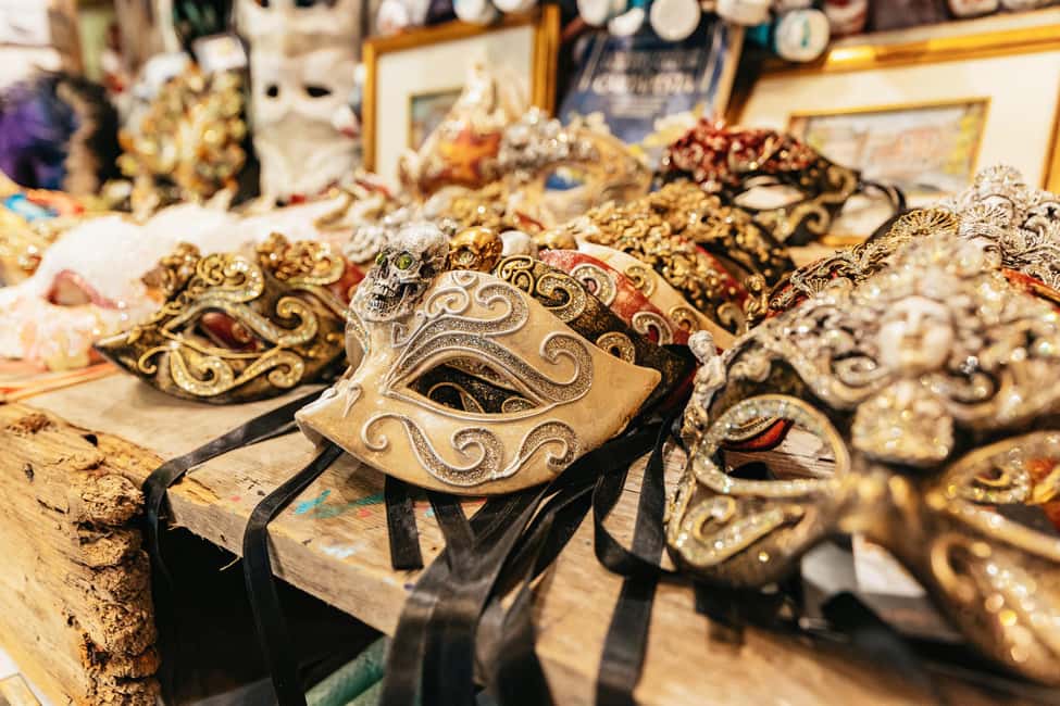 Venice: Carnival Mask Workshop - How long it really takes: one hour on paper, time that feels workable