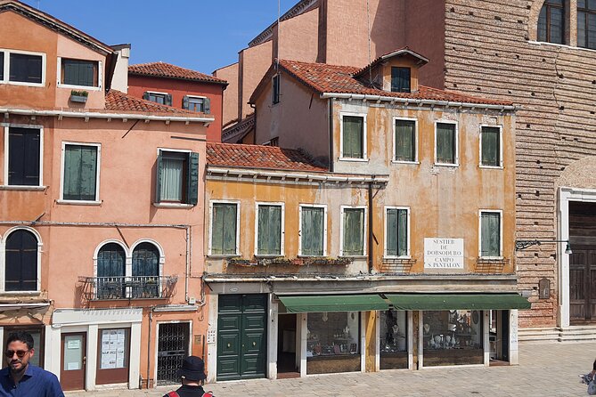 Venice City Highlights Small Group Tour with a local guide - Why this 2-hour Venice walk works for first-timers and tight plans