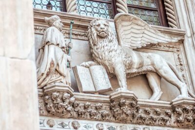 Venice: Doge's Palace and St. Mark's Basilica Tour - Prison route and the Bridge of Sighs: the story behind the last look