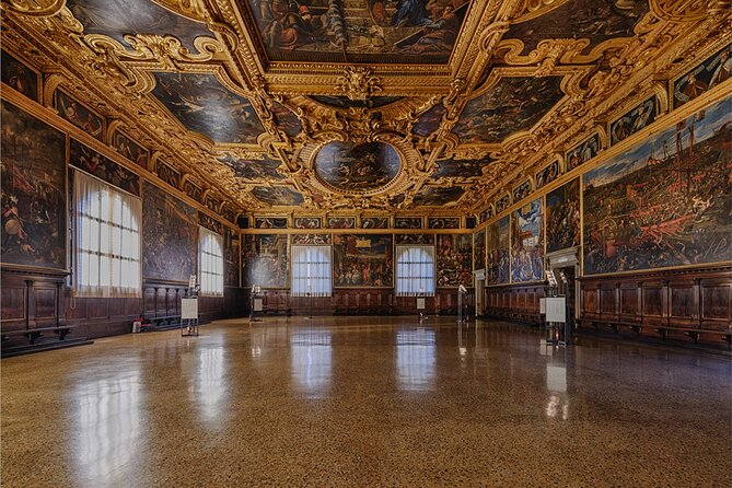 Venice: Doge's Palace Guided Tour With Tickets & Optional Gondola - Optional Grand Canal gondola: a 30-minute finale with limits