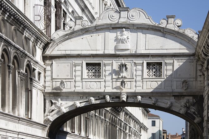 Venice: Doge’s Palace Prisons & Secret Itineraries Guided Tour - New Prison cells on your own: time to breathe, time to look