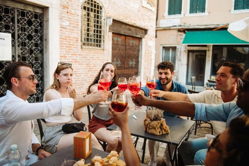 Venice: Eat & Drink Like a Local – Evening Cicchetti Tour - Stop-by-stop: what you taste and why each place matters