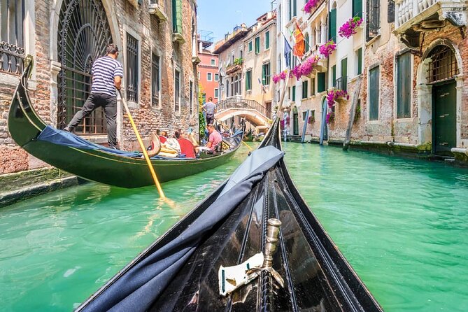 Venice: Enchanting City Walk & Majestic Gondola Glide! - Campo San Moisè and the St. Mark’s Neighborhood: La Fenice and the Bovolo Staircase