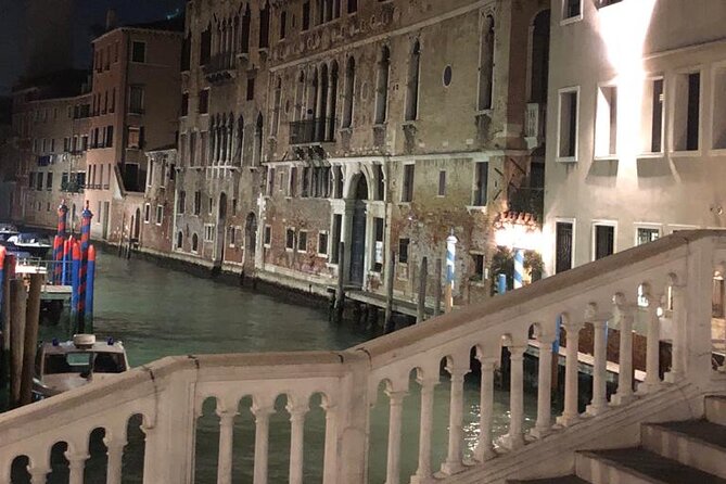 Venice: Ghosts and Legends Evening Private Walking Tour - Why a 6 pm Private Walk Makes Venice Feel Like Venice
