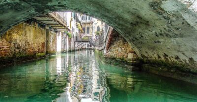 Venice: Gondola Ride and St. Mark's Basilica Tour - What the 1-hour guided basilica tour is really for