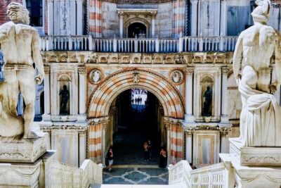 Venice Gondola ride with Skip the Line Doge's Palace tour - Meeting Point Reality Check: Calle Larga de l’Ascension and Getting On Time