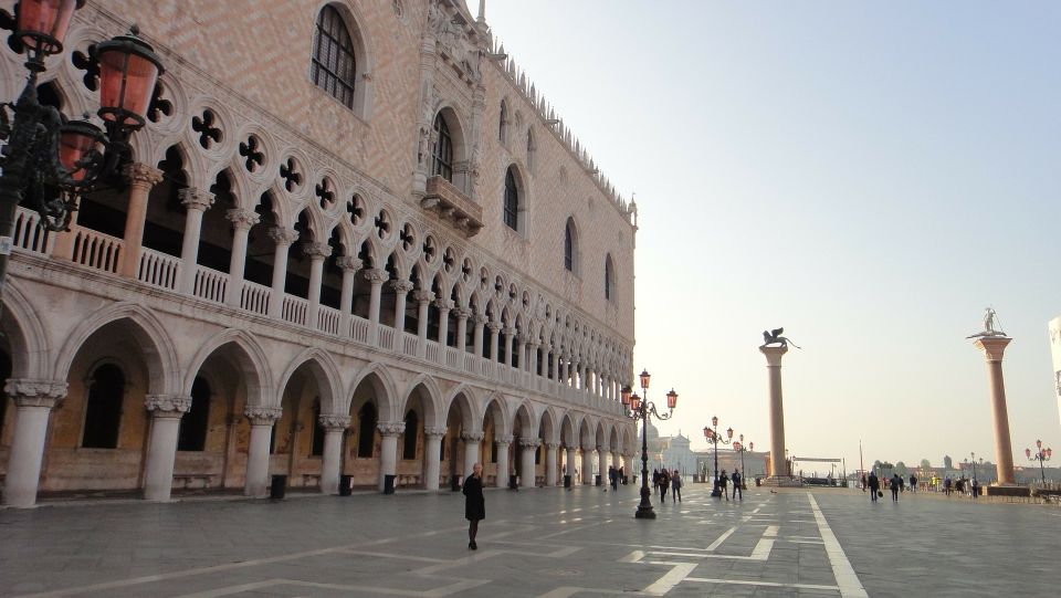 Venice: Guided Walking Tour with skip-the-line tickets - St. Mark’s Basilica skip-the-line: mosaics, floor inlays, and the Pala d’Oro