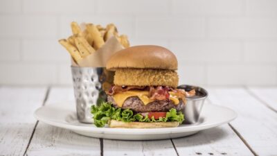 Venice: Hard Rock Cafe with Set Menu for Lunch or Dinner - Gold Menu vs Diamond Menu: what you choose for lunch or dinner