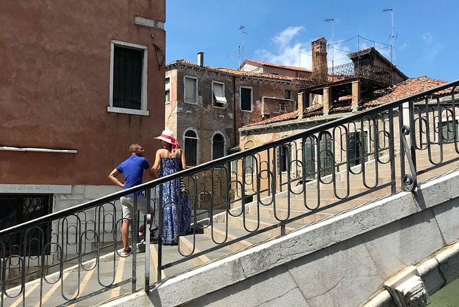 Venice Hidden Gems and Secrets Tour with a Local in Small Group - Chiesa di San Trovaso: Mascaroni That Are Funny or Scary