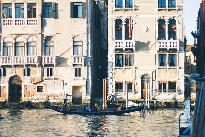 Venice Hidden Gems and Secrets Tour with a Local in Small Group - Price and Logistics: Is $84 Worth It?