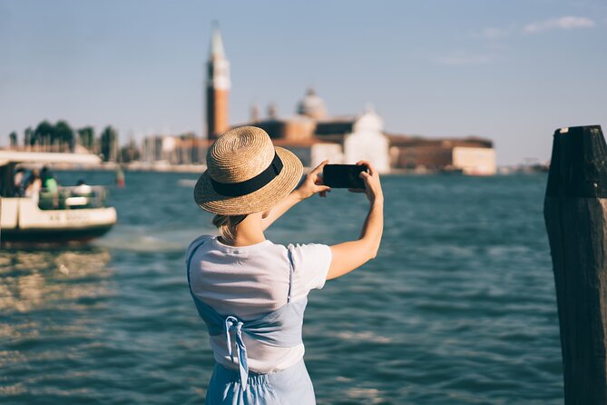 Venice: Hidden Gems Walking Tour with a Local Guide - Meeting at San Marco: don’t let crowds steal your tour