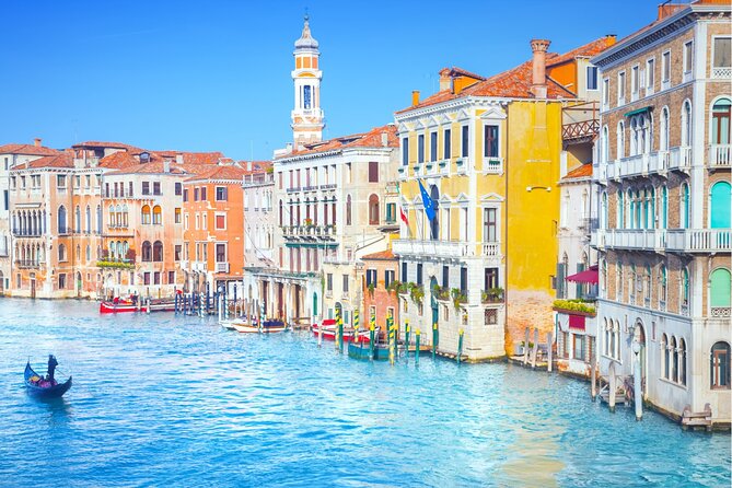 Venice Highlights with Local: Private Walking Tour & Gondola Ride - Scala Contarini del Bovolo: the staircase stop you’ll remember later