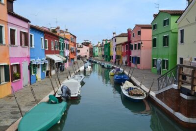 VENICE in 1 Day WOW Tour: city walk, Murano, Burano with lunch! - Rialto and San Marco: the two Venice power zones