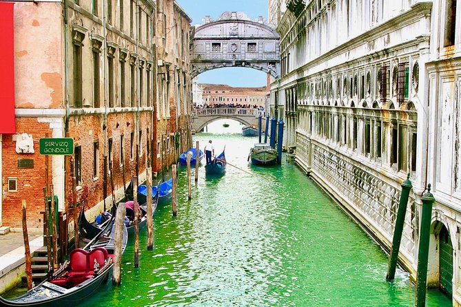 Venice in a Day: The Main Highlights of the City - St. Mark’s Basilica: mosaics, relics, and a real dress code