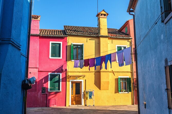 Venice Islands: Murano Glass & Burano Colors Guided Visit - Potential downsides to plan around