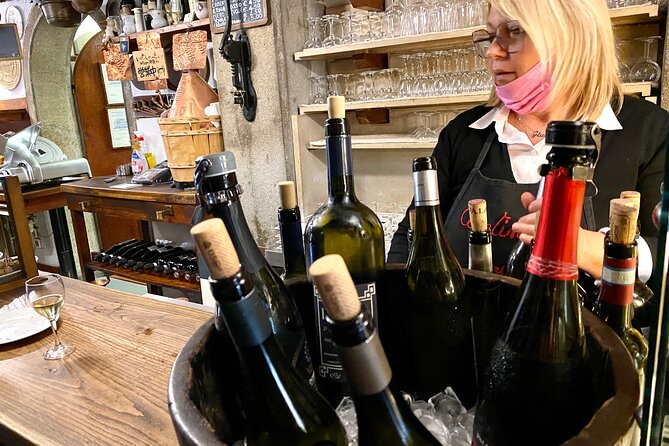 Venice Jewish Ghetto and Cannaregio Food, Wine, Sightseeing Tour - Guides Make It Land: Vanessa, Dennis, and Silvia’s Style