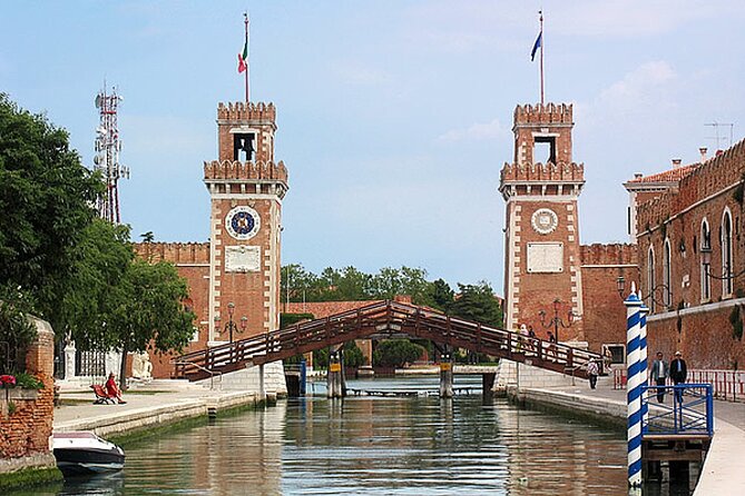 Venice Lagoon Private Boat Tour with Prosecco aperitif - Sant’Erasmo Island: A Bigger Lagoon World Than the Main Islands