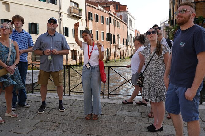 Venice Like a Local: Food, Wine & Spritz Tour with Traghetto Ride - Who should book this tour (and who should think twice)