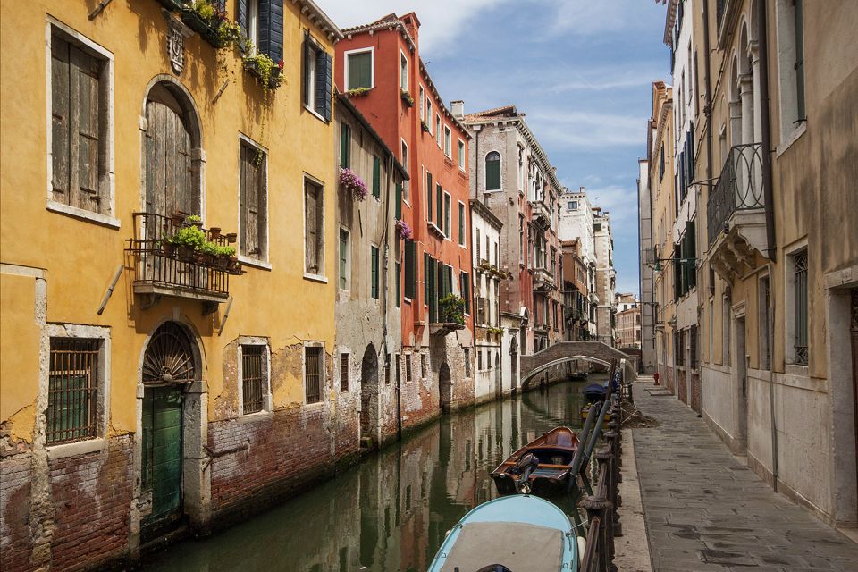 Venice: Morning Walking Tour - Campo Santa Maria Formosa: San Giovanni e Paolo and the doges’ burial link
