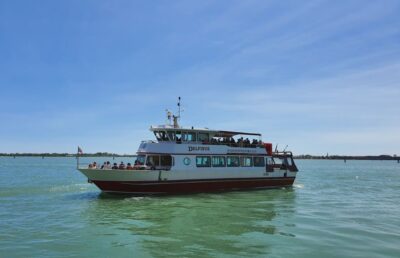 Venice: Murano & Burano Panoramic Boat Tour w/ Glassblowing - Murano Glassblowing: What You Actually See in the Factory