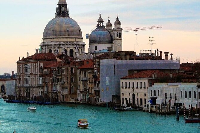 Venice Must See Attractions Walking Tour With A Guide - Cannaregio: the neighborhood you’ll want to revisit