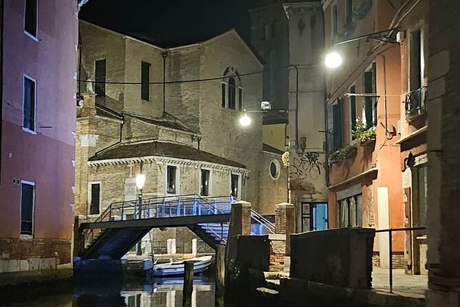 Venice Night Boat Tour from Zattere - Piazza San Marco lit up: Basilica di San Marco and the Campanile