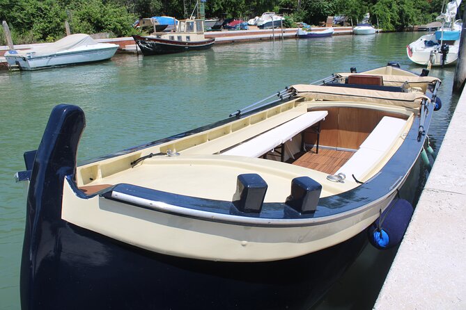 Venice Night Boat Tour from Zattere - The Guide Experience: What you’ll get besides directions