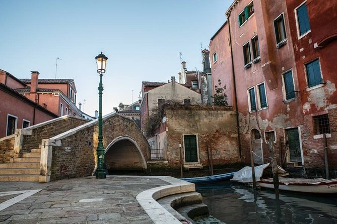 Venice Off the Beaten Path: Private Tour in Venice with a Local - Bridge of Fists, Building Masks, and the World’s Largest Canvas Painting