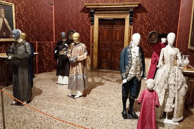 Venice Palazzo Mocenigo: History of Textile, Costume and Perfume - What you’ll actually see: textiles and period costumes in a Venetian palazzo