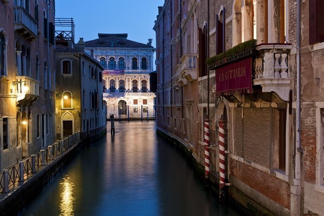 Venice Private Evening Stroll with VIP Entry to Saint Mark's After Hours - What you’ll notice in the basilica: mosaics, gold, and the crypt