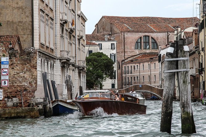 Venice Private Transfer (Hotel, Port, Venice or Treviso Airport, Mestre TrainSt) - Venice access fee on some dates: plan for the €5 rule