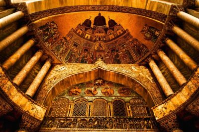 Venice Saint Mark's Basilica Guided Tour with Priority Access - Entering St. Mark’s Basilica: what the guide helps you actually see