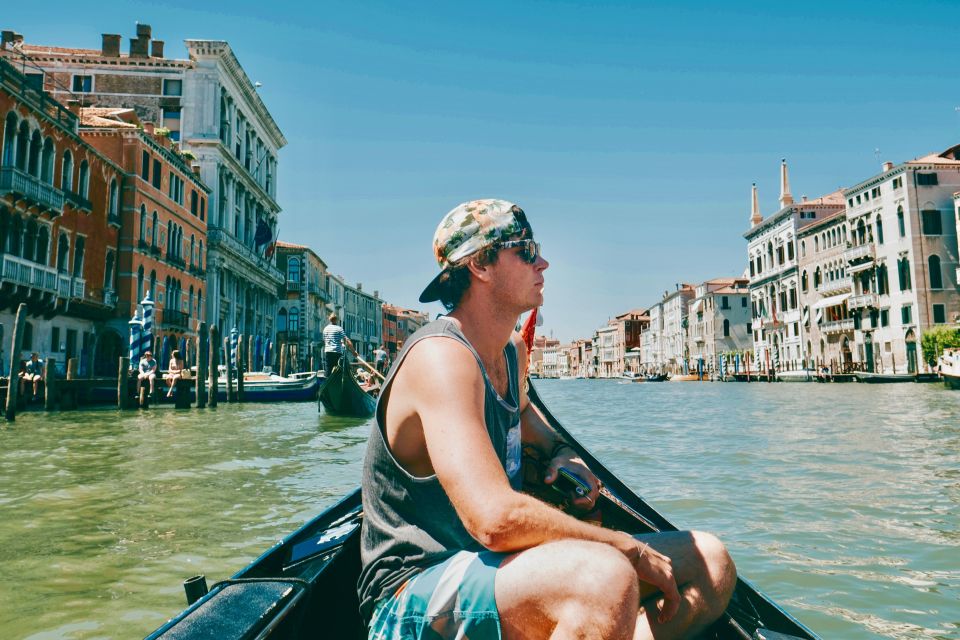 Venice: Shared Gondola Ride through the Lagoon City - 30 minutes on the water: what shared really means
