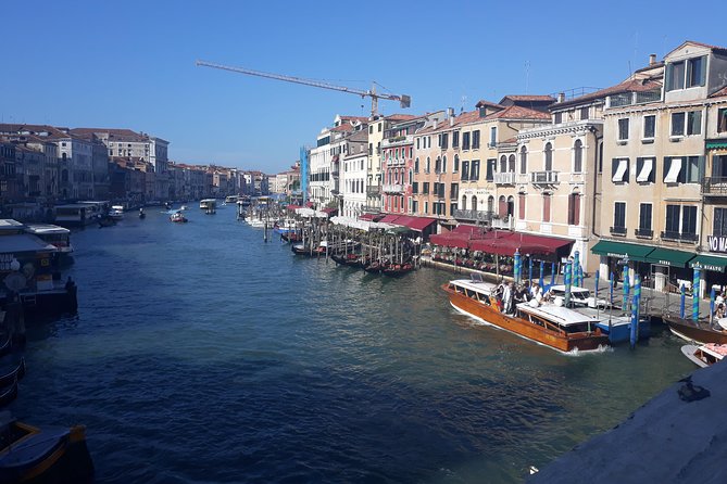 Venice Small Group Tour With Local Guide - Bridge of Sighs: When a Photo Spot Becomes a Story