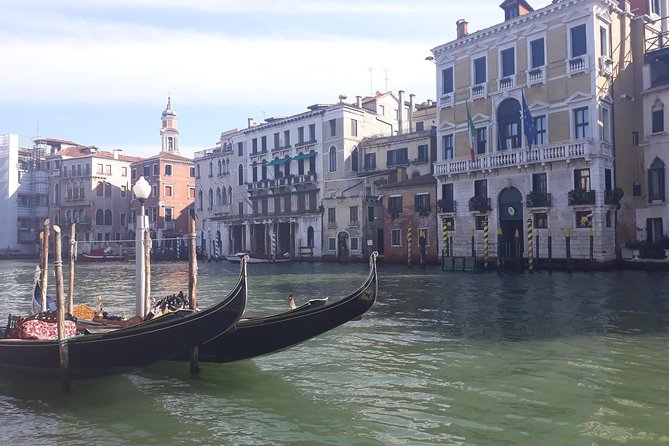 Venice Small Group Tour With Local Guide - Meeting Points and Mobile Ticket: Small Details That Reduce Stress