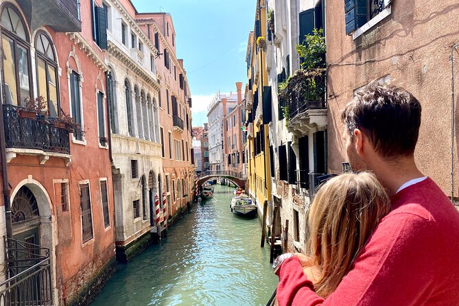 Venice Street Food Tour with Local Guide with Local Food Market Visit - The landmark walk: Campo squares and Basilica dei Frari without the museum fatigue