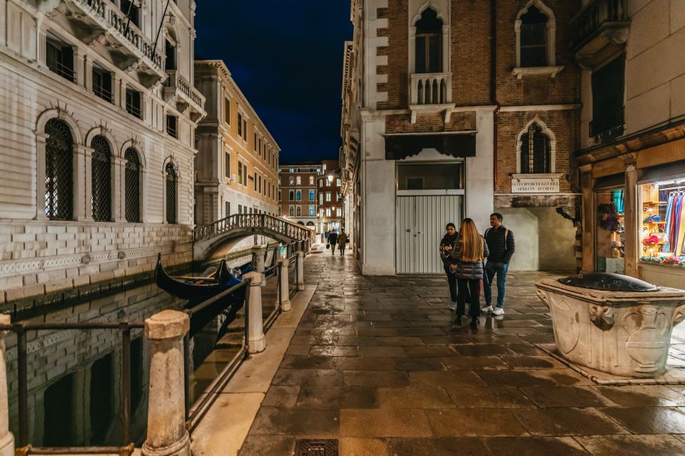 Venice: The Ghost & Legends Walking Tour - Price and What You Actually Get for $42