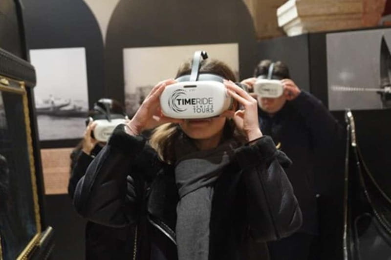 Venice: The Gondola Gallery 3D Experience - Time, Language, and Crowd Feel in This 30-Minute Stop