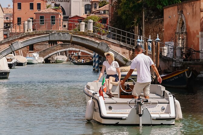 Venice: The Hidden Canals on an Electric Boat - Comfort and small-group dynamics (max 6 travelers)