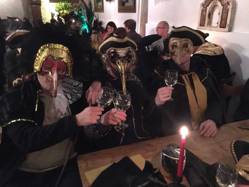Venice: Venetian Style Carnival Pub Crawl - The Three Bacari: Ombra, Wine Ordering, and Cicchetti That Changes the Mood